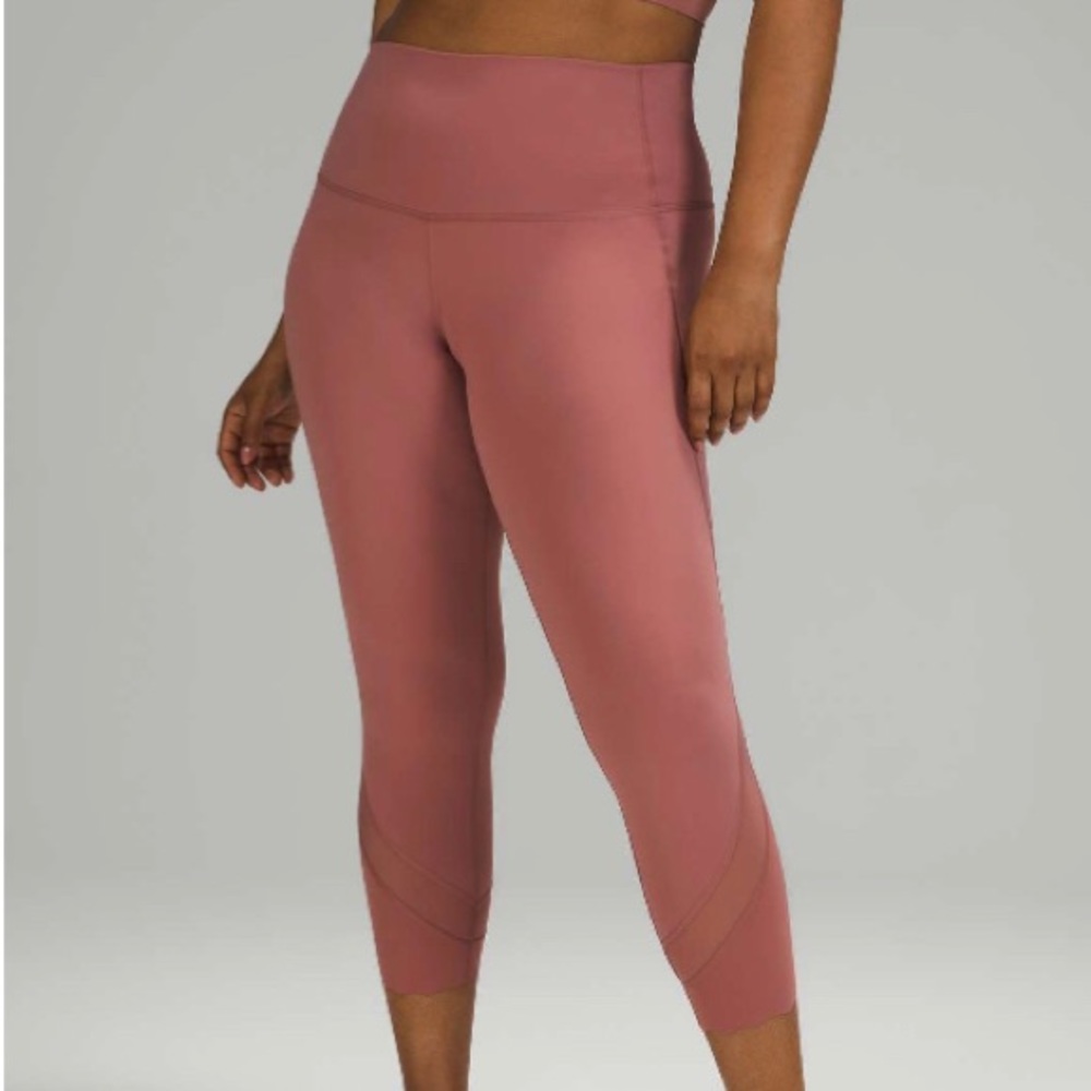 NWT Lululemon Wunder Under High-Rise Crop 23